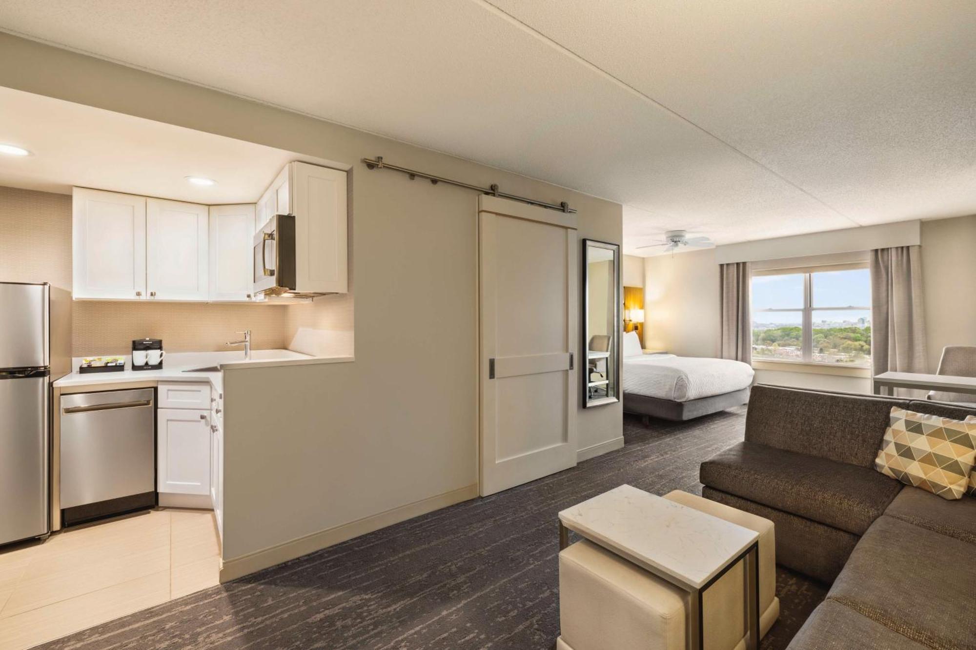 Homewood Suites By Hilton Philadelphia-City Avenue Екстериор снимка