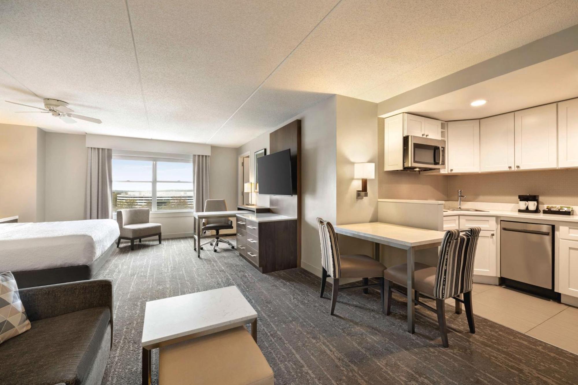 Homewood Suites By Hilton Philadelphia-City Avenue Екстериор снимка